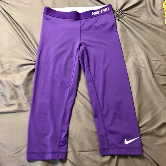 Nike Pro Dri-Fit Crop Leggings - Picture 1 of 2